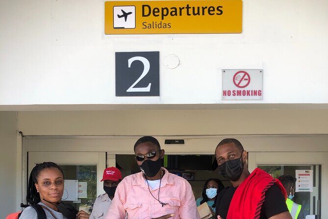 Airport MBJ Round Trip Transfers, to Montego Bay Airbnb & Resorts - Light refreshments: small perk, real payoff