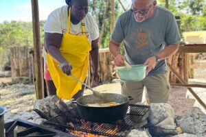 Authentic Jamaican Cooking Experience in the Mountain from mobay - The Local Market Stop: Choosing Ingredients Like a Home Cook