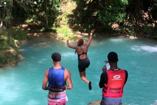 Blue Hole and Sightseeing Tour from Falmouth - Ocho Rios shopping time: Sonia’s Plaza, craft markets, and quick souvenir hunting