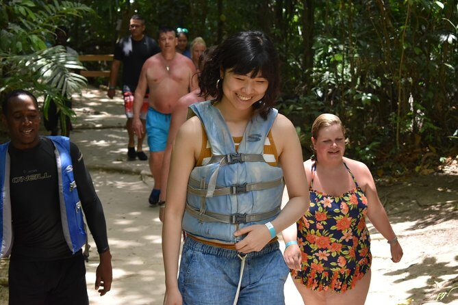Blue Hole & Secret Falls Day Trip plus Shopping from Runaway Bay - Ocho Rios shopping street time: how to make it feel worth it