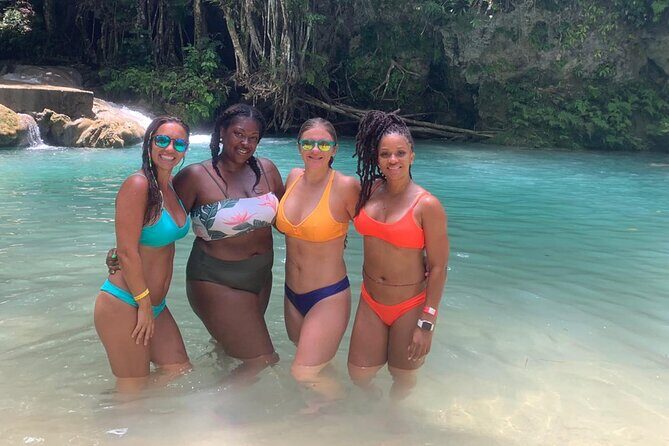 Blue Hole Tour from Ocho Rios - The 30-minute drive that sets the tone in Ocho Rios