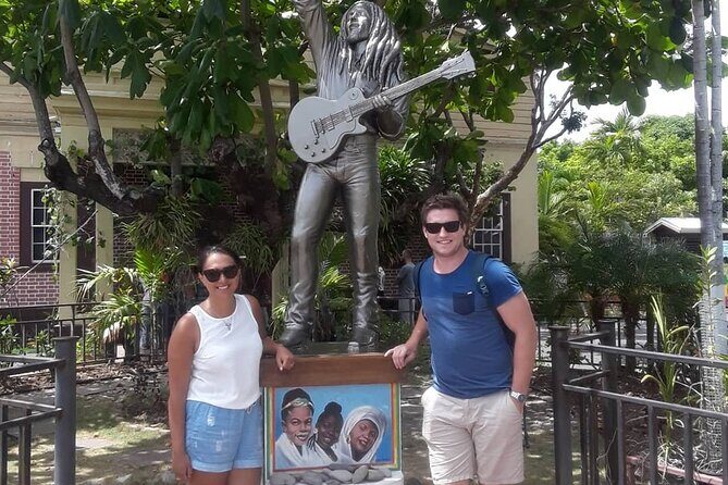 Bob Marley Mausoleum Tour from Ocho Rios - Mount Zion with a Rastafarian guide: the story behind the guitar