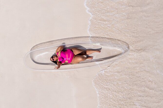 Clear Kayak Photoshoot In Montego Bay. - What You Receive: 5 Edited Photos and 1 Unedited Video in 3 Days