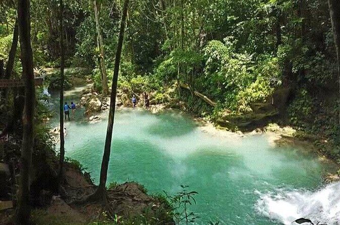 Dunn's River Falls and Blue Hole Combo Tour From Ocho Rios & Runaway Bay - Dunn’s River Falls: 600 feet of terraced climbing with a guide