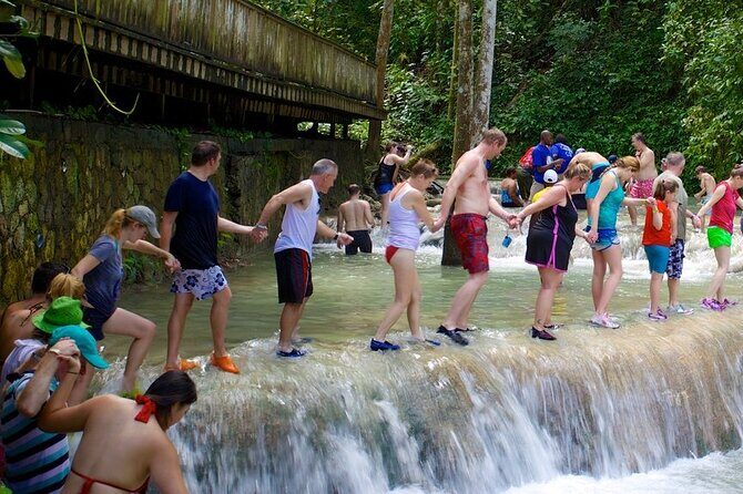 Dunn's River Falls & Blue Hole Combo Tour from Ocho Rios - Lunch at an authentic jerk shack and how to use it well