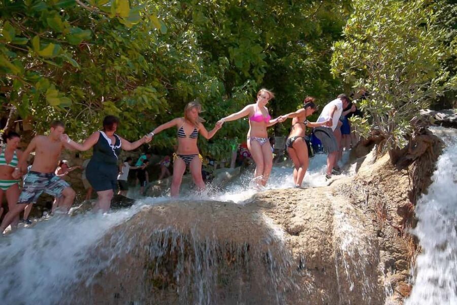 Dunn's River Falls, Bob Marley 9 Mile - Optional Lagoon Tour - The Drive to 9 Mile: Hills, Towns, and a Marley Focus