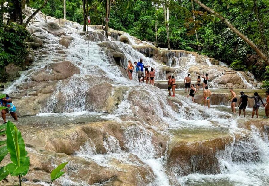 Dunn's River Falls, Bob Marley 9 Mile - Optional Lagoon Tour - 9 Mile Practical Reality: Gift Shops, Scripting, and Tips