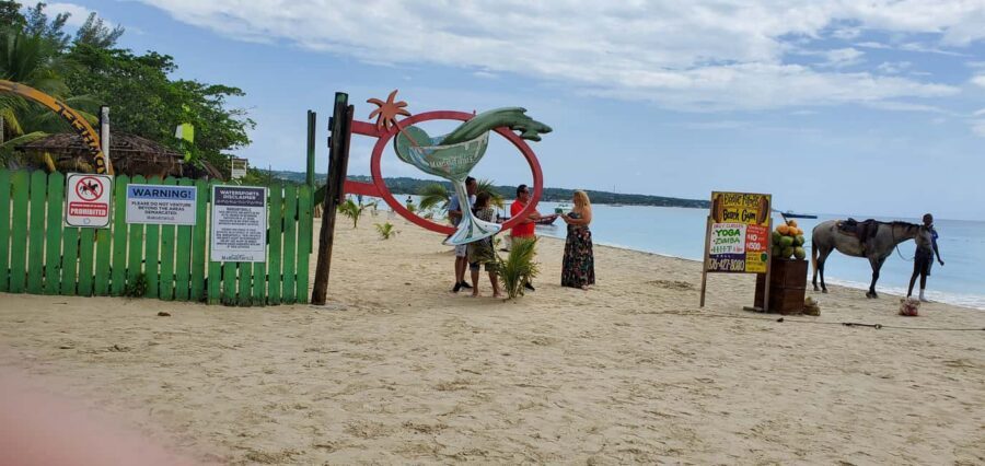 From Montego Bay: Negril Beach & Rick's Cafe Sunset Day Trip - Safety, comfort, and what to do to feel relaxed