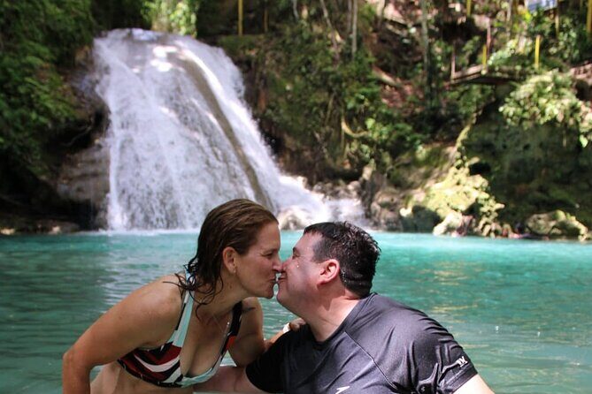 Full-Day Tour of Blue Hole and Dunn's River Falls, Including Fees - Price and Value: Why $185 Can Make Sense for a Private Day