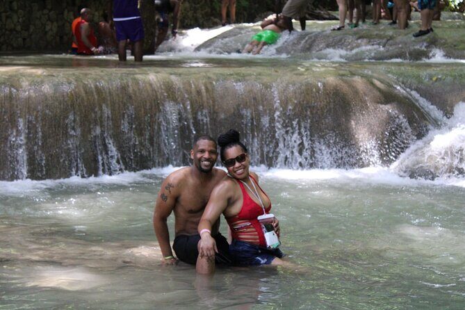 Full-Day Tour of Blue Hole and Dunn's River Falls, Including Fees - Food and Flexibility: Jerk Chicken Stops and Adjustable Pacing