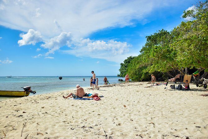 Glass Bottom Boat Ride/Snorkeling/Booby Cay Island from Negril - Group size and the kind of tour style you’ll likely get