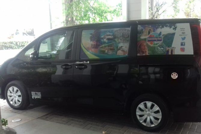 Grand Palladium Lady Hamilton Transfers from Montego Bay Airport - The Driver and the Little Details That Make It Work