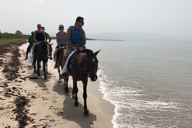 Horseback “SPECIAL”- Negril’s Beach Ride N’ Swim with Free photos/videos - Ocean Ride n Swim: what it feels like in real water