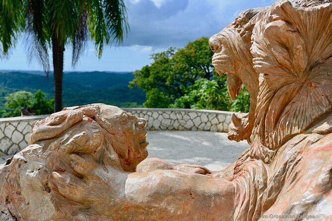 Jamaica Giants sculpture park, art galleries - The Flow of the Tour: One Guided Hour, Two Gallery Buildings, Then Time to Stay