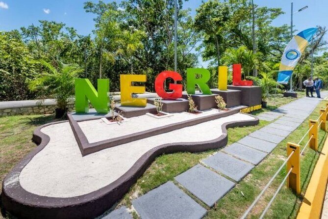 MBJ Airport Private Taxi to any Negril Hotels - Cold drinks and good conversation on arrival