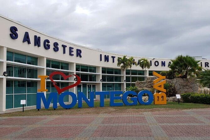 Montego Bay Airport Private Transfer To Montego Bay Hotels - Quick Hits Before You Land