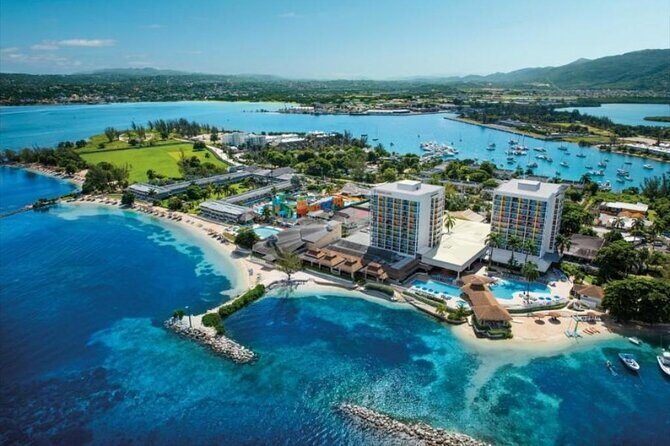 Montego Bay Airport Private Transfers to any Montego Bay Hotels - The ride itself: AC comfort and a private pace