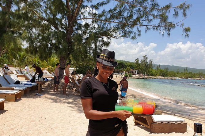 Montego Bay: Bamboo Beach Break - Beach chair comfort and swim time: your practical seaside plan