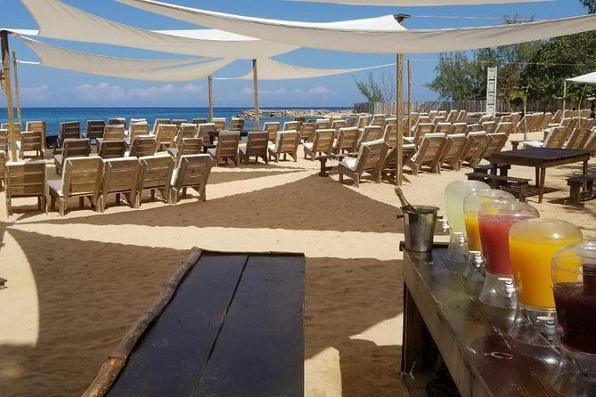 Montego Bay: Bamboo Beach Break - Entertainment and the Kool Bartenders cocktail demos