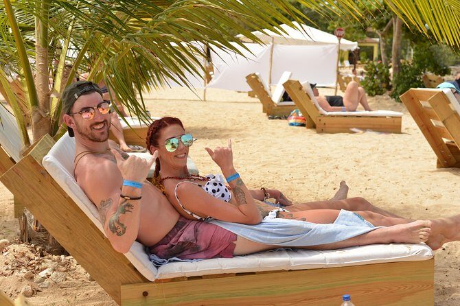 Montego Bay: Bamboo Beach Club VIP Access with Lunch & Cocktails - Cocktails and the mixology demo: what’s included versus what you might want