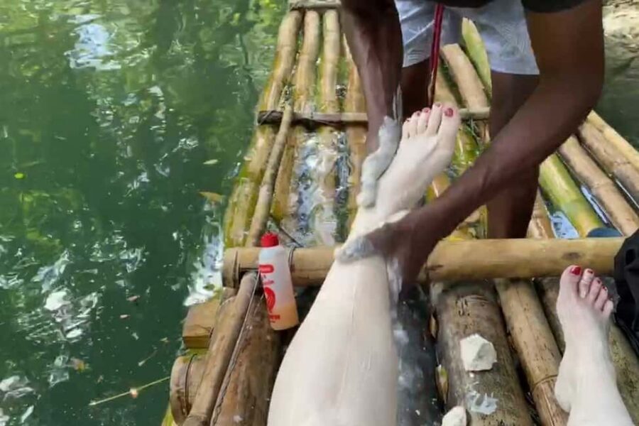 Montego Bay: Bamboo Raft Cruise on the Great River - On the water: your 30-foot bamboo raft experience