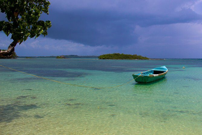 Negril 4 in 1 Day Trip from Montego Bay - Fort Charlotte: Lucea’s fortress break with cannon views