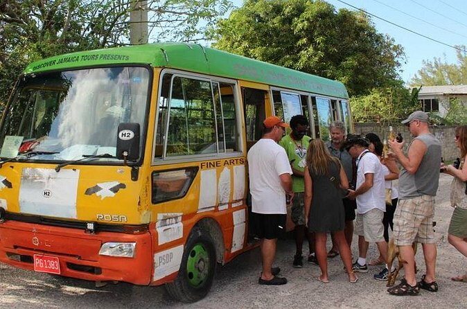 Negril One Love Bus Bar Crawl - Bars, budgeting, and what drinks not included really means