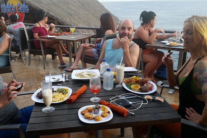 Negril Seven Miles Beach Day and Rick's Cafe Sunset Private Tour - Timing, Packing, and Beach-to-Cliff Logistics