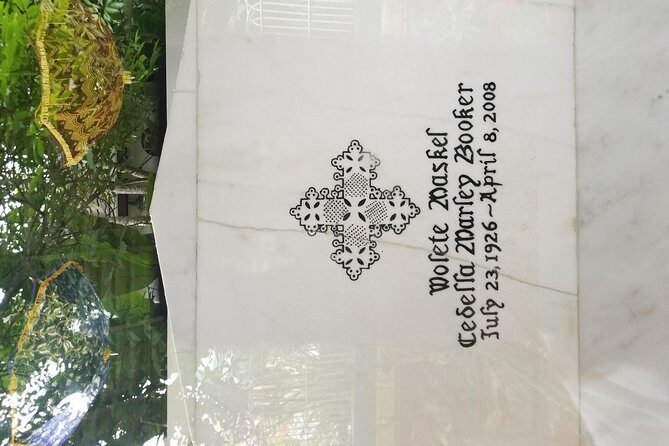 Nine Mile Bob Marley Mausoleum Transportation [ Birthplace ] - Stop 1: Bob Marley Mausoleum, childhood home, and the story you came for