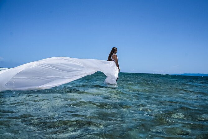 OceanShootJamaica Flying Dress, Montego Bay - OceanShootJamaica in Montego Bay: the Flying Dress illusion, explained