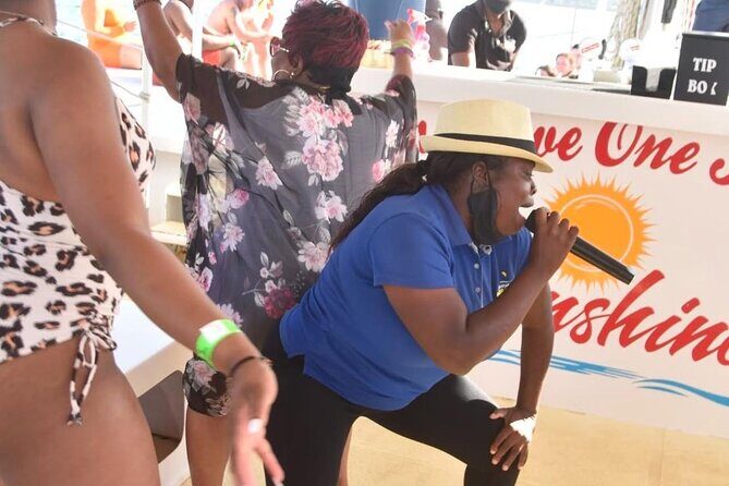 Party Catamaran: OpenBar, Music, Negril Beach, Caves, Snorkeling - Getting WET the right way: boarding the boat and what to pack