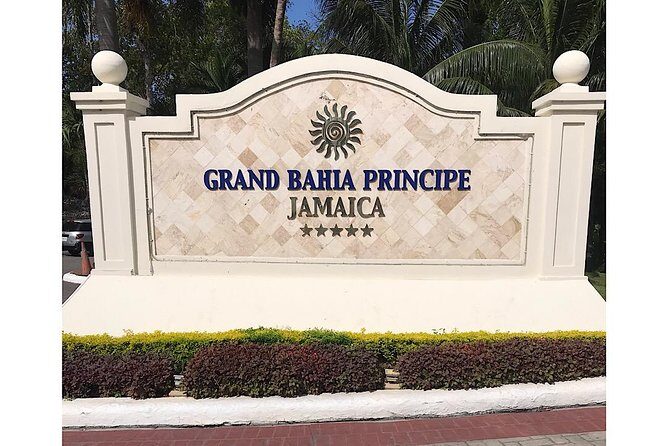Private Airport Transfer to Grand and Luxury Bahia Principe - Booking smart: when your pickup details matter