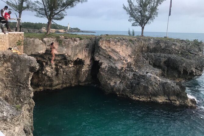Private and Customized Tour to Negril From Montego Bay - West Coast Stops You Can Customize (Including Rose Hall)