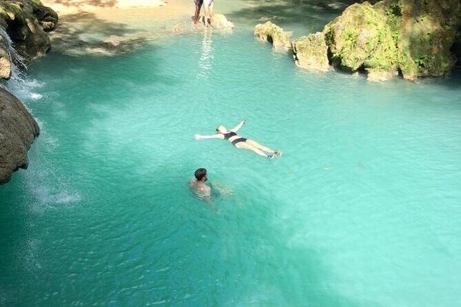 [PRIVATE] Blue Hole & Secret Falls Tour with Entrance Fees - Lunch, snacks, and the local stop rhythm you might get