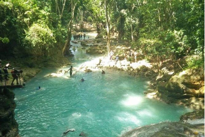 [PRIVATE] Blue Hole & Secret Falls Tour with Entrance Fees - What to bring (so you stay comfy, not cranky)