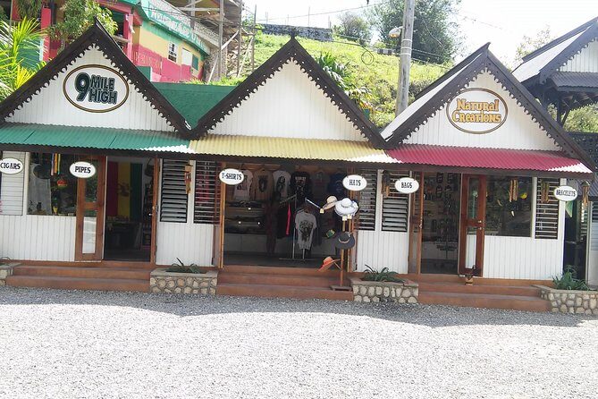 Private Tour Ocho Rios or Runaway Bay To 9 Mile Bob Marley Birth & Resting Place - How private transport changes your day in Ocho Rios