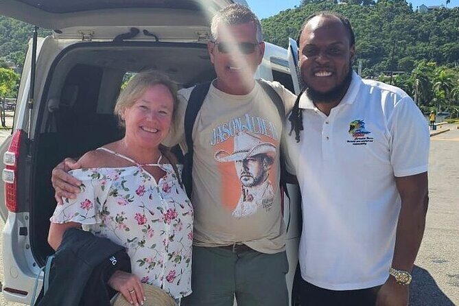 Private Transfer from Montego Bay to Negril - What Happens During the Ride (And the Kind of Extras You Might Get)