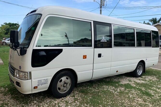 Private Transfers from Montego Bay Airport to Runaway Bay Hotels - The Drive Itself: Air-Conditioning, Water, and Easy Jamaican Conversation