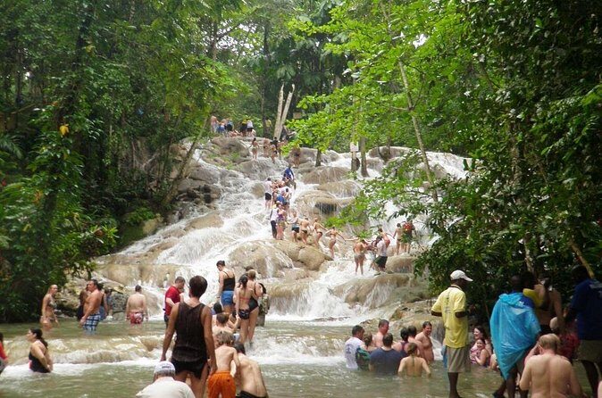[PRIVATE]Dunn's River & Martha Brae Rafting - Entrance & Lunch - What to Expect at Each Stage of the Day