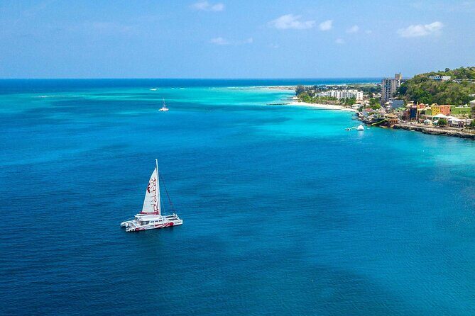 Reggae Catamaran and Snorkeling Open Bar Cruise Montego Bay - After snorkeling: open bar, appetizers, and DJ reggae