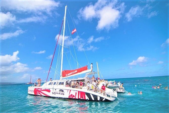 Reggae Catamaran and Snorkeling Open Bar Cruise Montego Bay - The Margaritaville-style stop: plan for extra spending