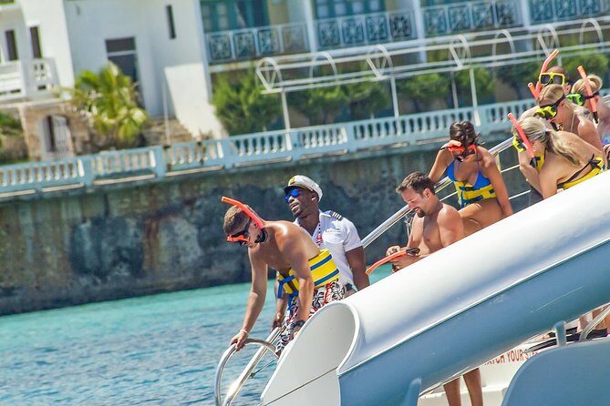 Reggae Catamaran and Snorkeling Open Bar Cruise Montego Bay - Comfort and crowding reality check (deck space matters)