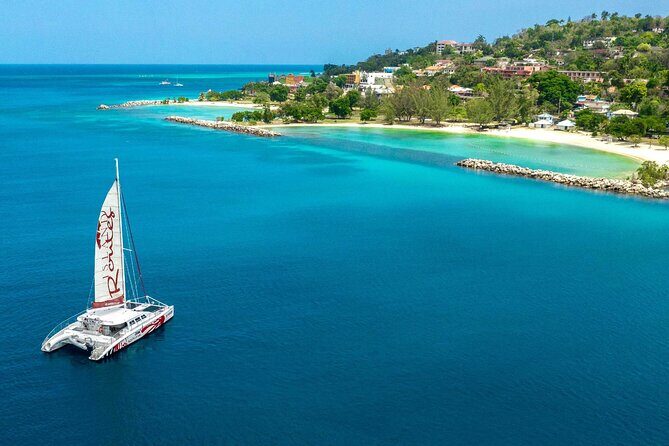 Reggae Catamaran and Snorkeling Open Bar Cruise Montego Bay - Who this cruise fits best