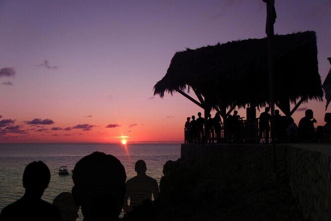 Rick's Cafe Sunset Cruise - Safety and comfort: what the crew does for first-timers