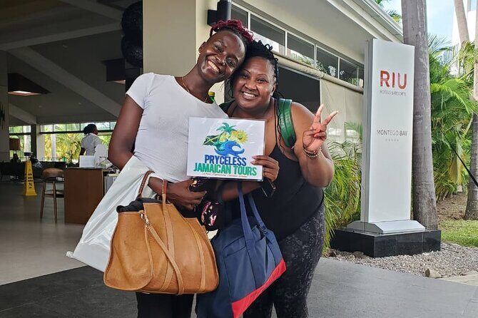 Riu Aquarelle private Airport transfer. - What the drive is like along Jamaica’s coastline
