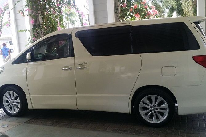 Runaway Bay Airport Transfer - Who This Transfer Works Best For