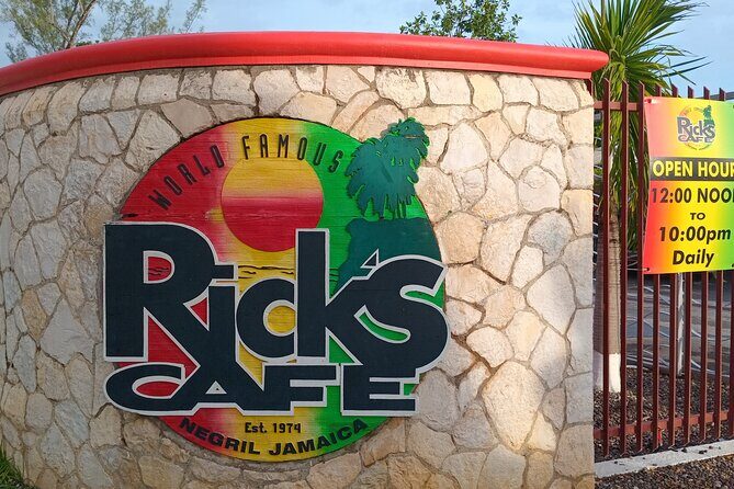 Seven Miles Beach in Negril and Ricks Cafe from Montego Bay - Pickup, timing, and group size: where problems usually come from
