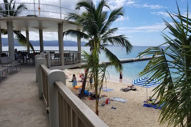The AMAZING Montego Bay Tour - The Montego Bay sightseeing part: local areas, shopping, and roadside fruit