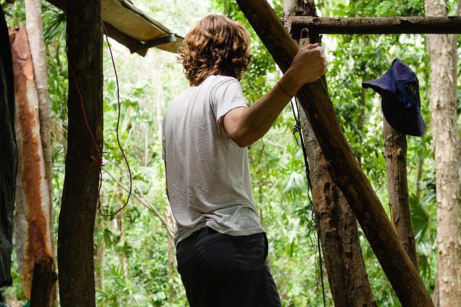 Zimbali's Rasta Tour Lunch - The hike to the hilltop camp with Fiyah and Fire